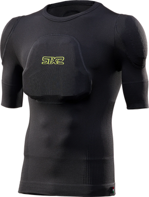 Short-sleeve technical shirt with removable protections