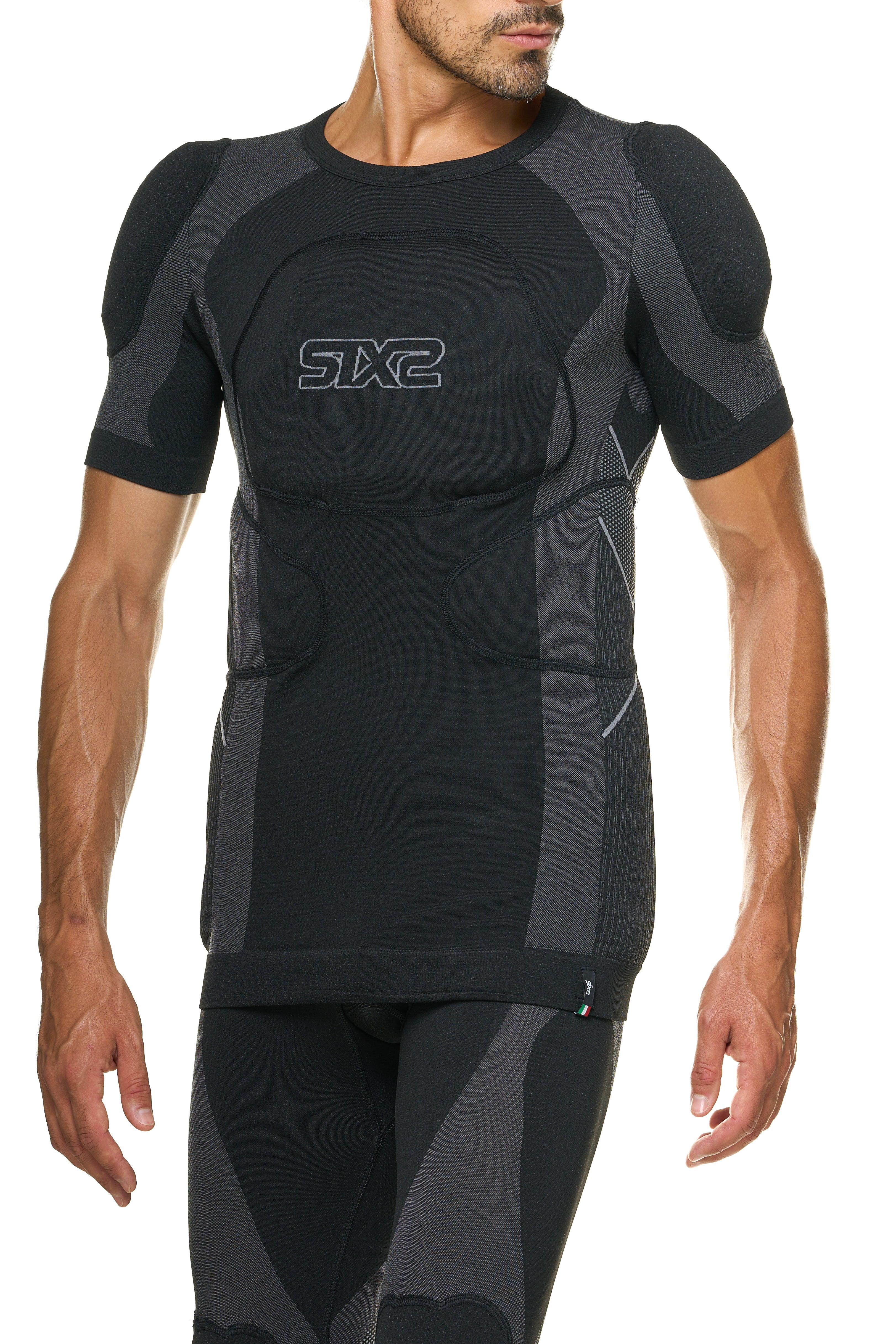 Short-sleeve motorcycle base layer with removable protectors – SIXS