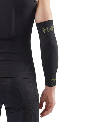 Technical elbow guards with removable protections